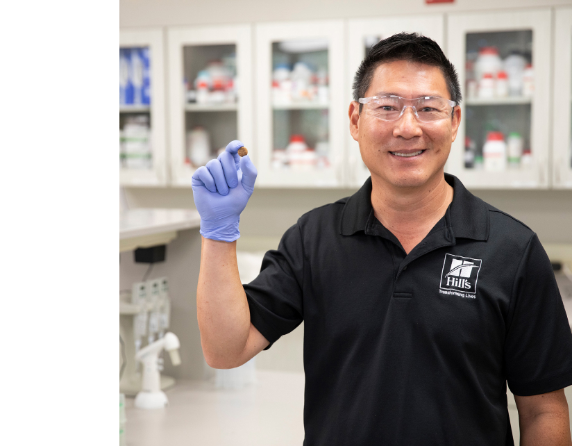 Hill's Pet Nutrition Center worker 